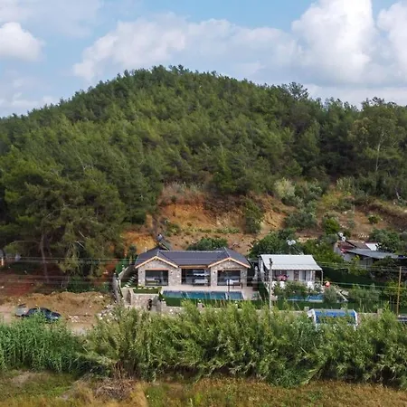 Guntekin Stone Villa *